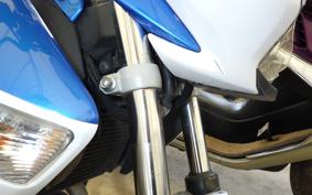 SUZUKI GSR250