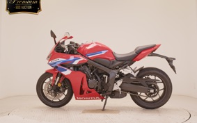 HONDA CBR650R E-Clutch 2026 RH17