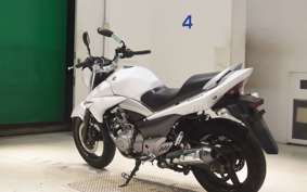 SUZUKI GSR250 2000