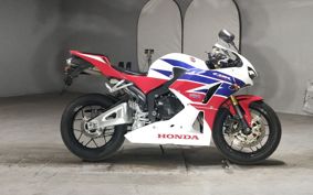 HONDA CBR600RR 2016 PC40