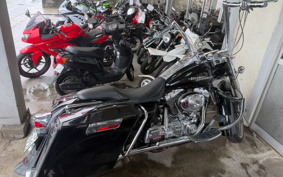 HARLEY FLHRC-I 1450 2004 FRW