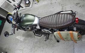 TRIUMPH STREET SCRAMBLER 2020