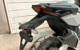 HONDA X-ADV 750 2025 RH21