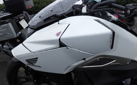 HONDA NM4 VULTUS -01 2016 RC82