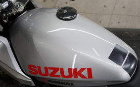 SUZUKI INAZUMA 1200 2000 GV76A