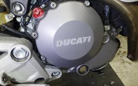 DUCATI MONSTER 696 2008