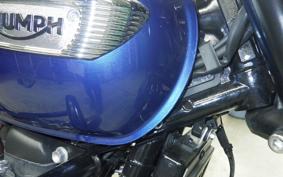 TRIUMPH BONNEVILLE T100 2023