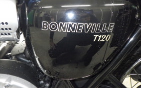 TRIUMPH BONNEVILLE T120 2022