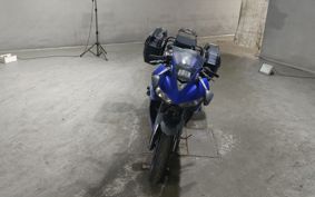 YAMAHA YZF-R25 0110