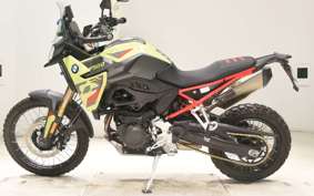 BMW F900GS 2025