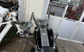 HARLEY FLHRC-I 1450 2004 FRW