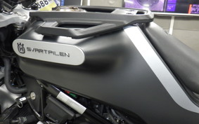 HUSQVARNA SVARTPILEN 250 1998