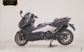 YAMAHA T-MAX 560 2026 SJ21J