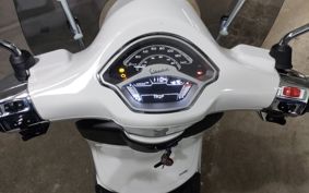 VESPA PRIMA BEIGE RA125 ..