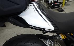 DUCATI MONSTER 821 2015