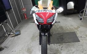 HONDA CBR250R GEN 3 2001 MC41