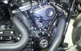 HARLEY FXBRS1870 2021