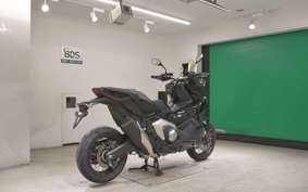 HONDA X-ADV 750 2026 RH21