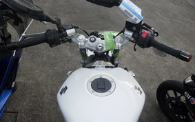SUZUKI GSR250 2000