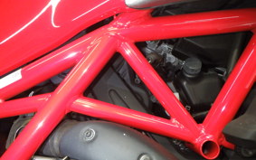 DUCATI DIAVEL 2011