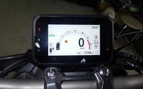 HONDA CB650R E-Clutch 2025 RH17