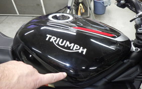 TRIUMPH STREET TRIPLE RS 2019