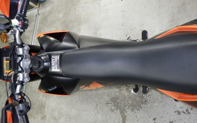 KTM 990 SUPERMOTO 2015
