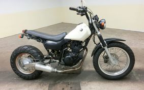 YAMAHA TW225 2004 DG09J