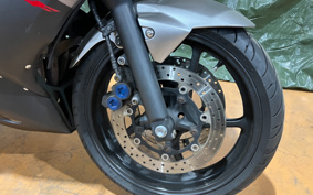 YAMAHA YZF-R6 2004 RJ05