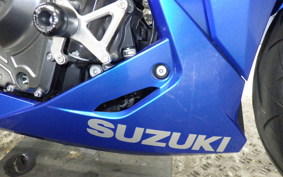 SUZUKI GSX-8R 2024 EM1AA