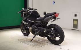 YAMAHA XJ6 N 2011
