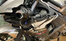 YAMAHA YZF-R6 2004 RJ05