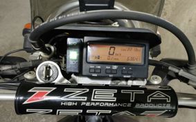 SUZUKI DJEBEL250XC SJ45A