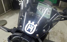 HUSQVARNA SVARTPILEN 250 2017