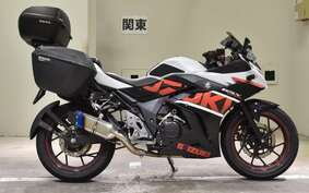 SUZUKI GSX250 R DN11A