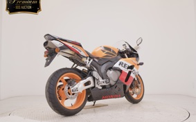 HONDA CBR1000RR 2005