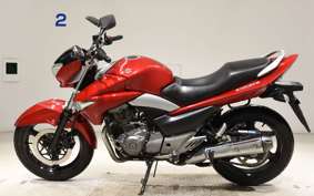 SUZUKI GSR250 1983