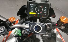 KTM 1290 SUPER DUKE GT 2019 V6940
