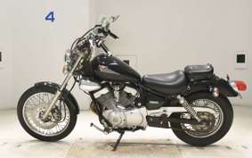 YAMAHA VIRAGO 250 2000 3DM