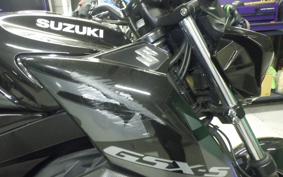 SUZUKI GSX-S125 2004 DL32D