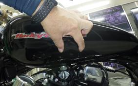 HARLEY XL1200C 2006