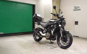 HUSQVARNA SVARTPILEN 125 2021