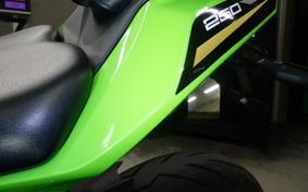 KAWASAKI ZX-25R 2006 ZX250E