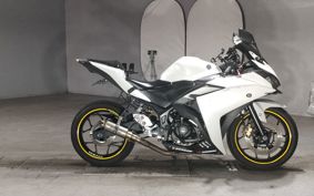 YAMAHA YZF-R25 RG10