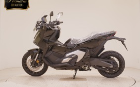 HONDA X-ADV 750 2026 RH21