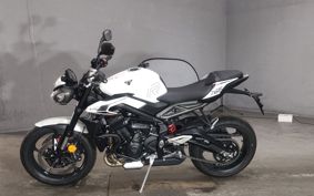 TRIUMPH STREET TRIPLE R 2026 HDA604