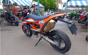 KTM 690 SMC R 2023 LSV40