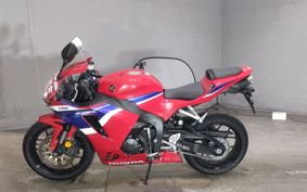 HONDA CBR600RR 2026 PC40