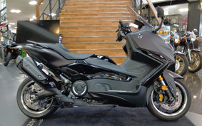 YAMAHA T-MAX 560 A TECHMAX 2025 SJ21J