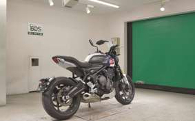 TRIUMPH TRIDENT 660 2024